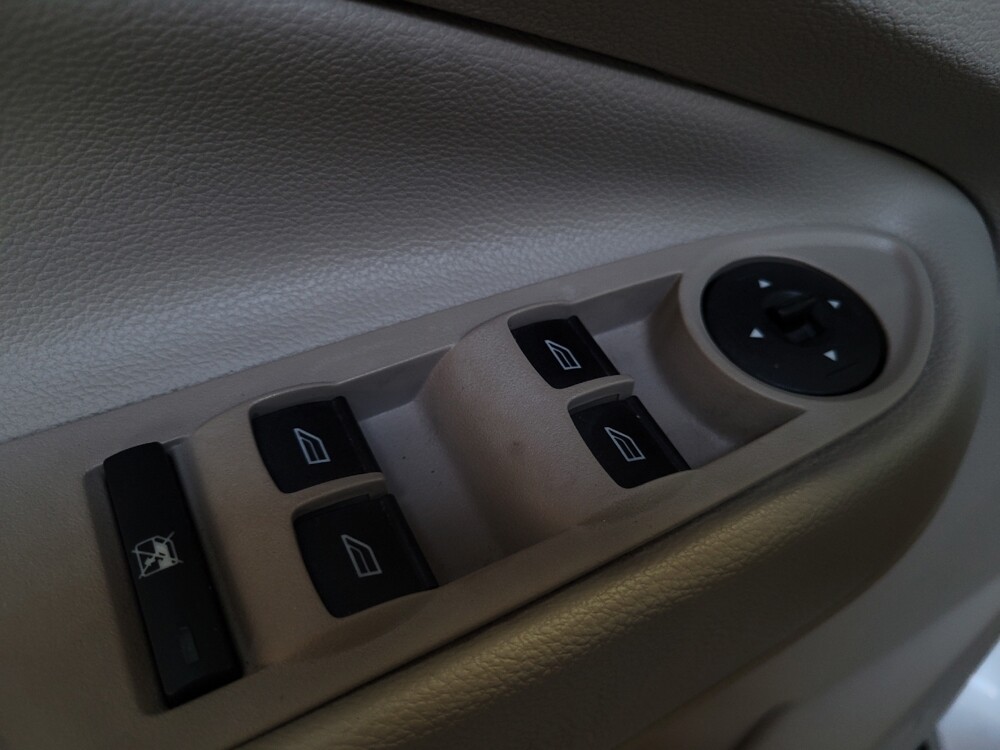 2014 Ford Escape in Tampa, FL 33619 - 18064442 27