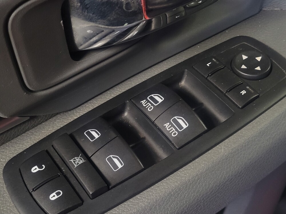 2016 RAM 1500 in Tampa, FL 33612 - 18064443 27