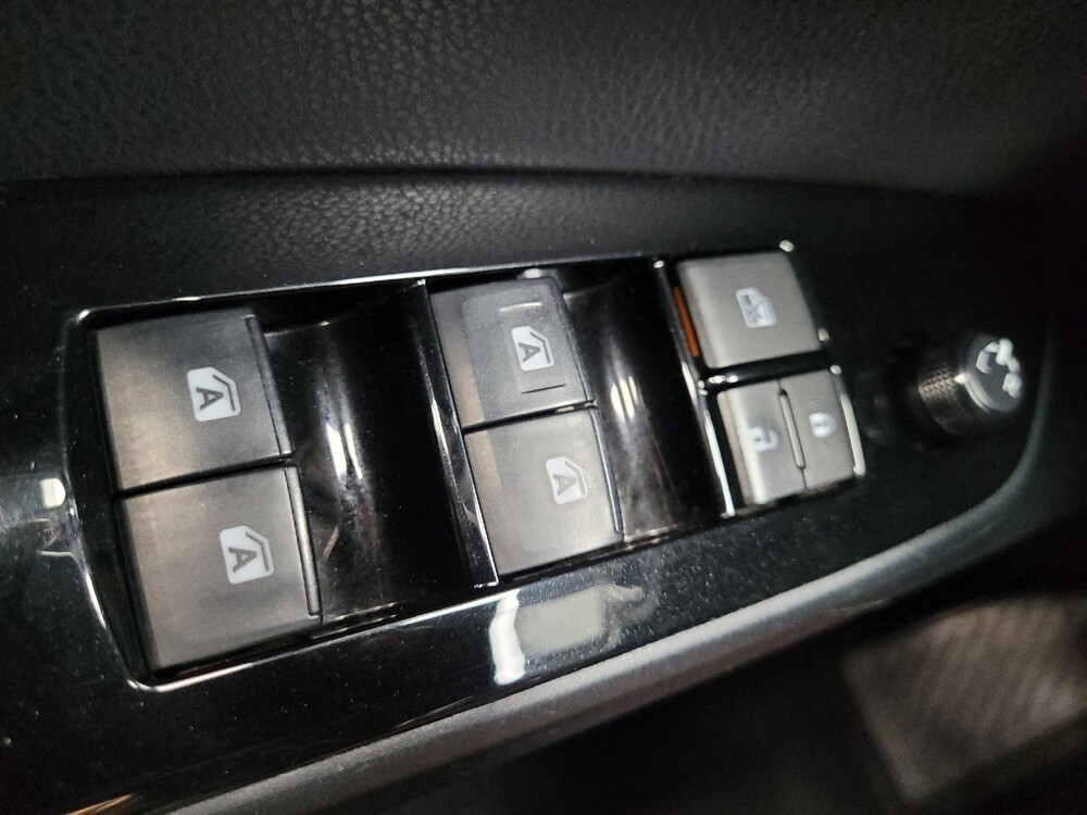 2018 Toyota Prius in Reno, NV 89502 - 18064446 27