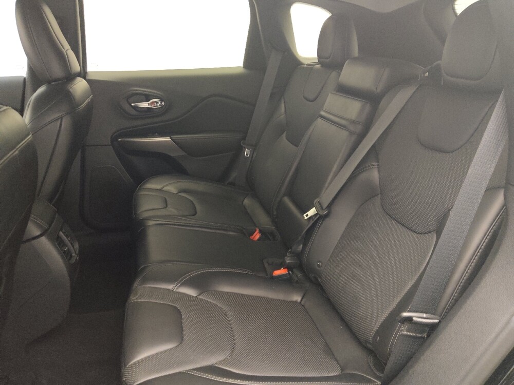 2019 Jeep Cherokee in Lauderdale Lakes, FL 33313 - 18064462 18