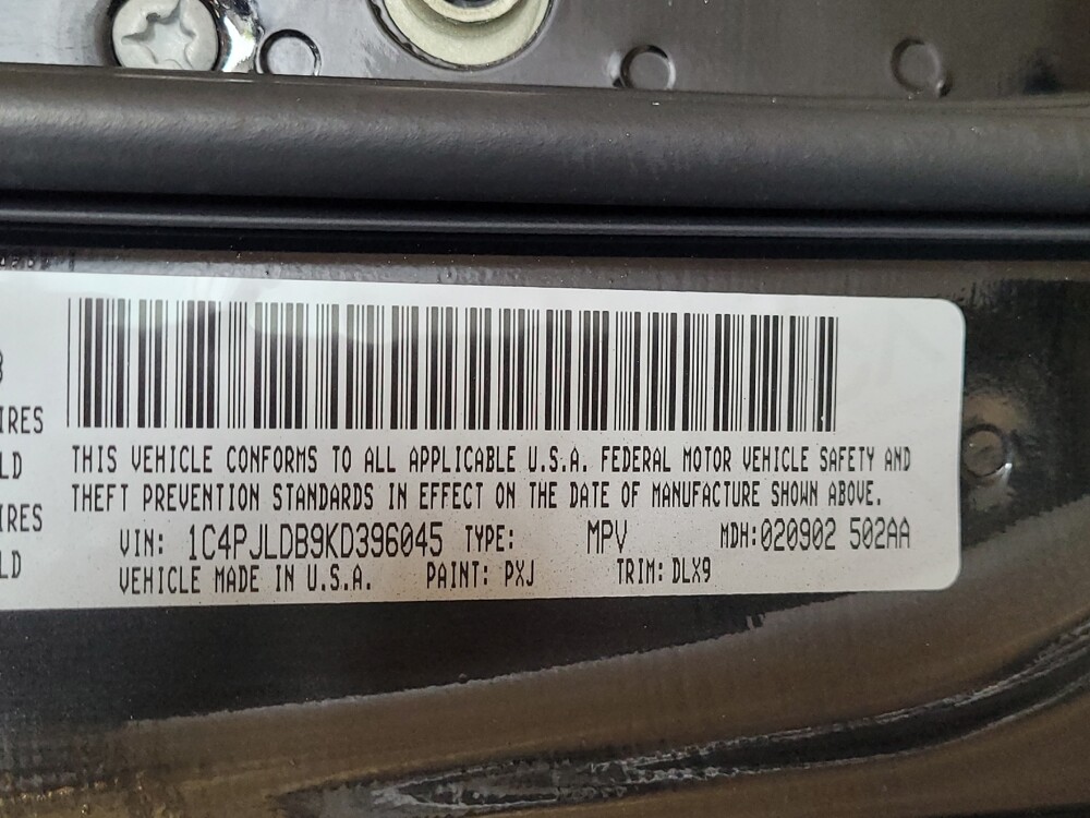 2019 Jeep Cherokee in Lauderdale Lakes, FL 33313 - 18064462 33