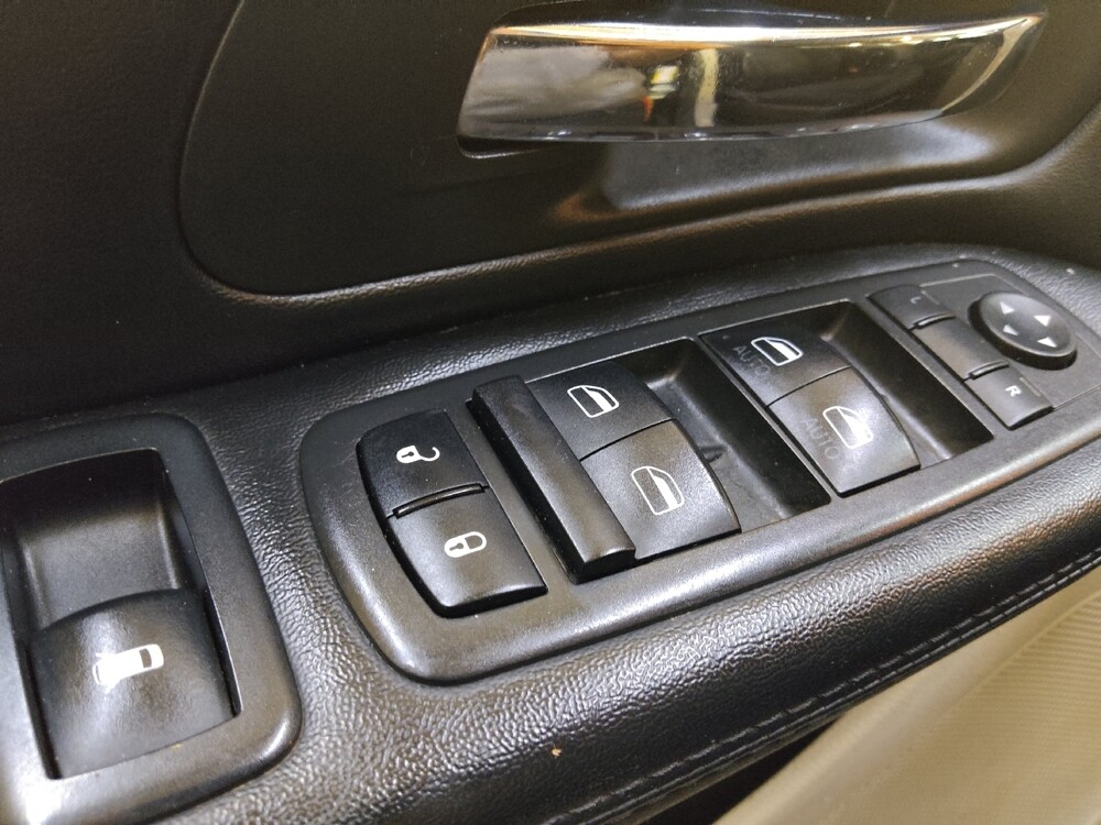 2019 Dodge Grand Caravan in Greenville, SC 29607 - 18064468 27