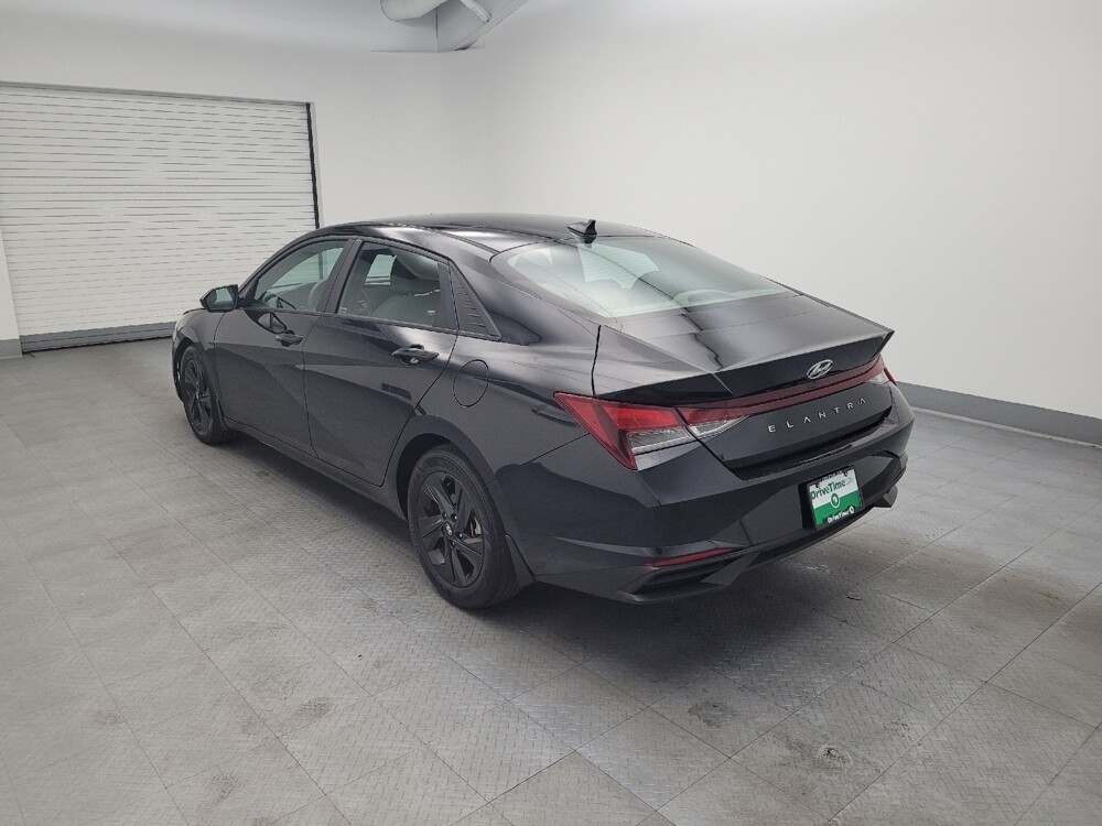 2022 Hyundai Elantra in Maple Heights, OH 44137 - 18064526 5