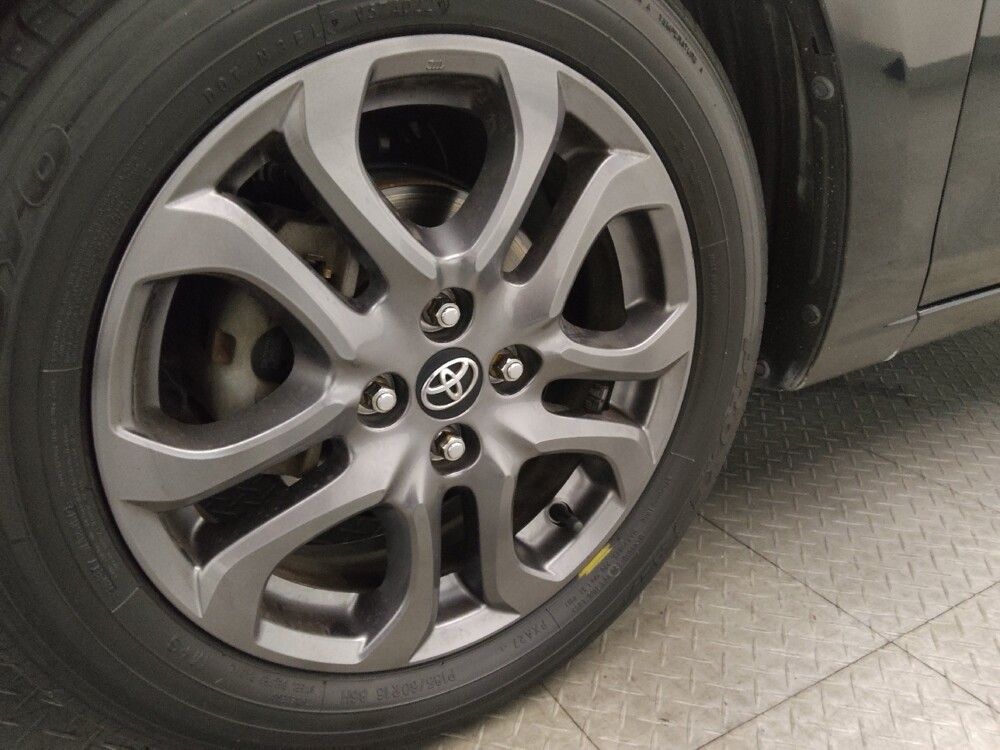 2019 Toyota Yaris in Gainesville, FL 32609 - 18064562 31