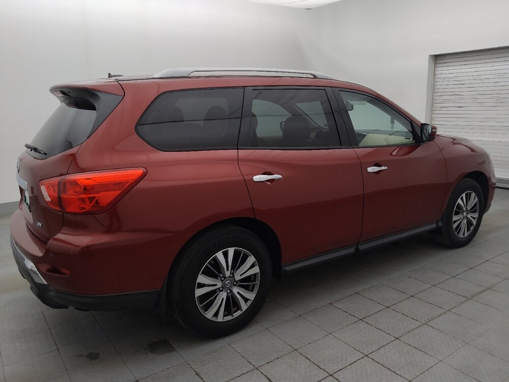 2018 Nissan Pathfinder in Tampa, FL 33619 - 18064609 10