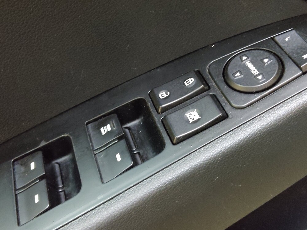 2020 Hyundai Elantra in Greenville, SC 29607 - 18064639 27