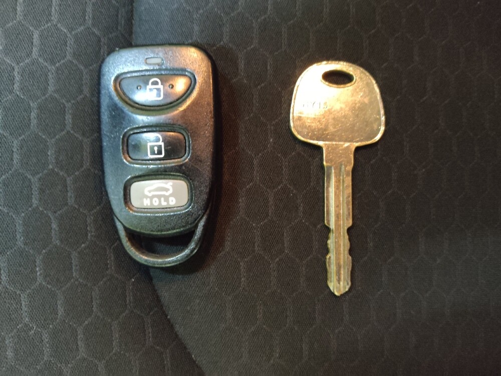 2020 Hyundai Elantra in Greenville, SC 29607 - 18064639 32