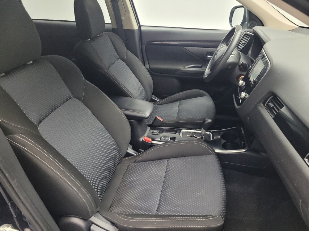 2020 Mitsubishi Outlander in Antioch, TN 37013 - 18064663 21