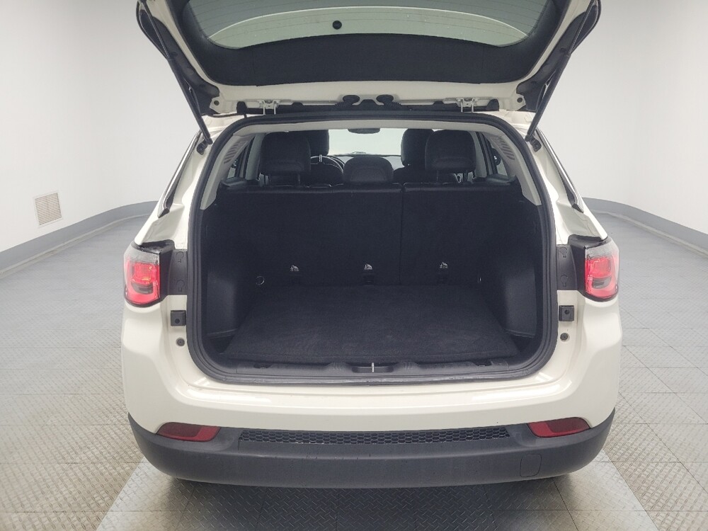 2019 Jeep Compass in Highland, IN 46322 - 18064669 29