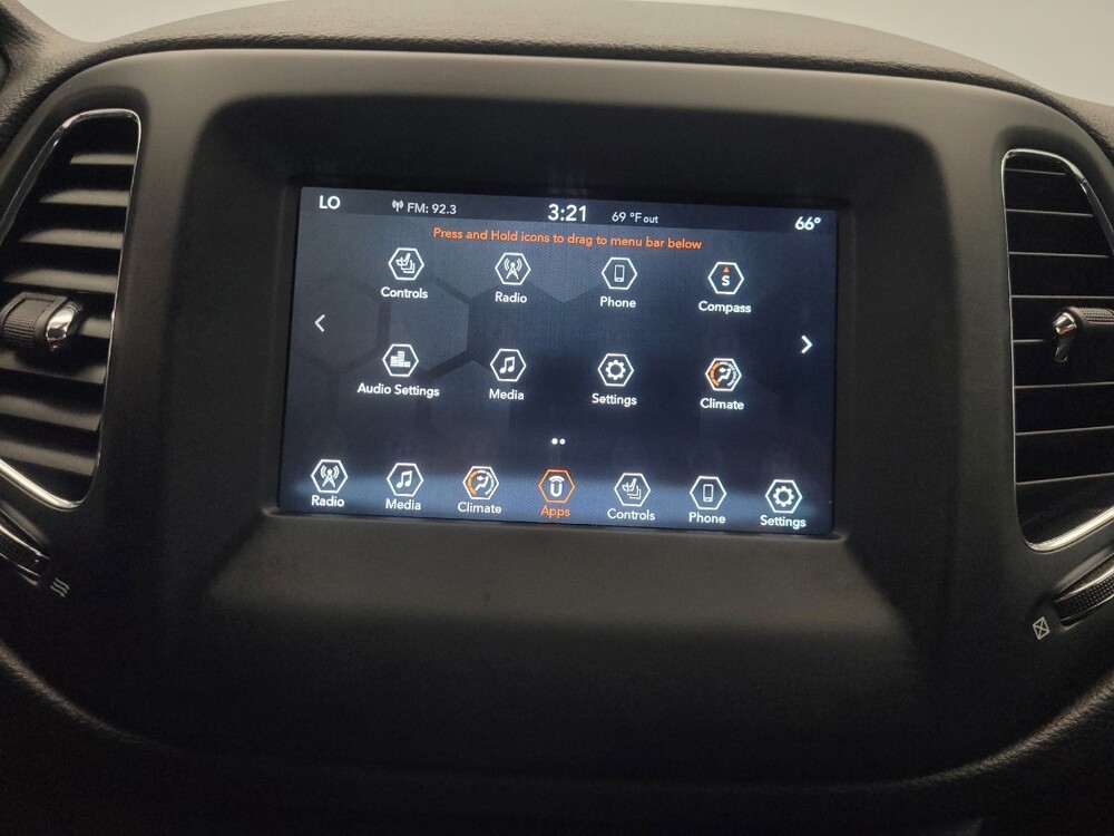 2019 Jeep Compass in Highland, IN 46322 - 18064669 25