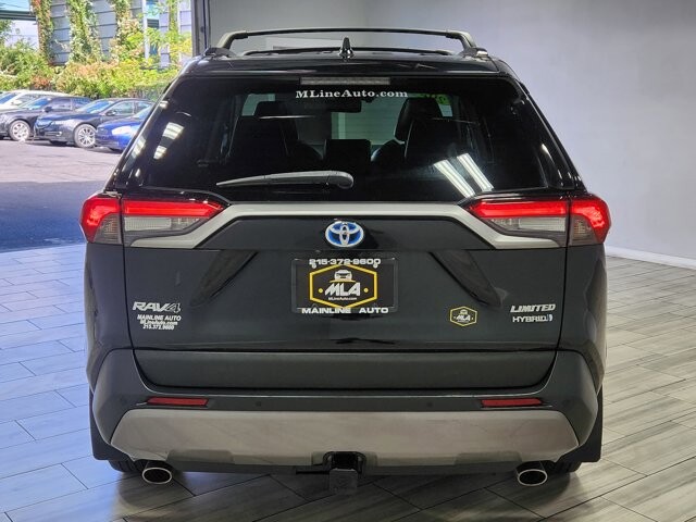 2019 Toyota RAV4 in Cinnaminson, NJ 08077 - 18064720 4
