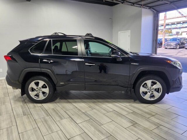 2019 Toyota RAV4 in Cinnaminson, NJ 08077 - 18064720 6