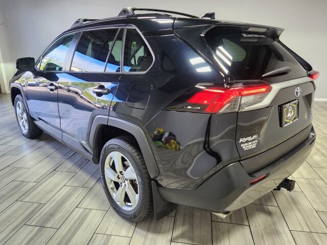 2019 Toyota RAV4 in Cinnaminson, NJ 08077 - 18064720 3