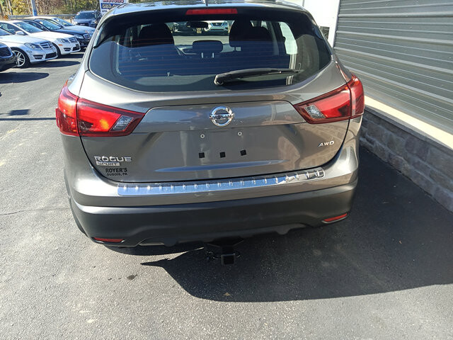 2017 Nissan Rogue Sport in DuBois, PA 15801 - 18064727 10