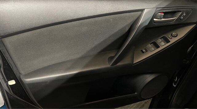 2011 Mazda MAZDA3 in Conyers, GA 30094 - 18064732 9