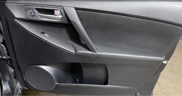 2011 Mazda MAZDA3 in Conyers, GA 30094 - 18064732 16