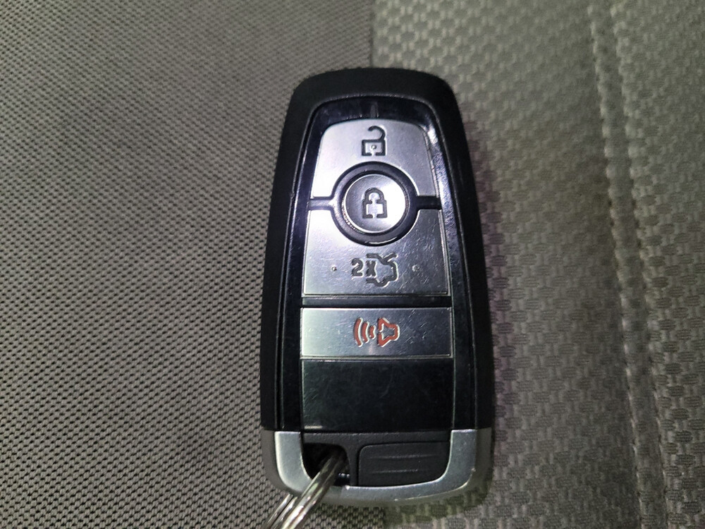 2017 Ford Fusion in Torrance, CA 90504 - 18064754 32