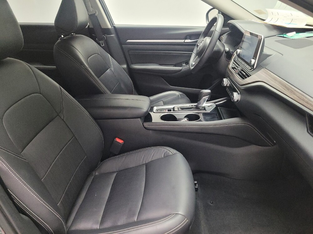 2020 Nissan Altima in Riverside, CA 92504 - 18064759 21