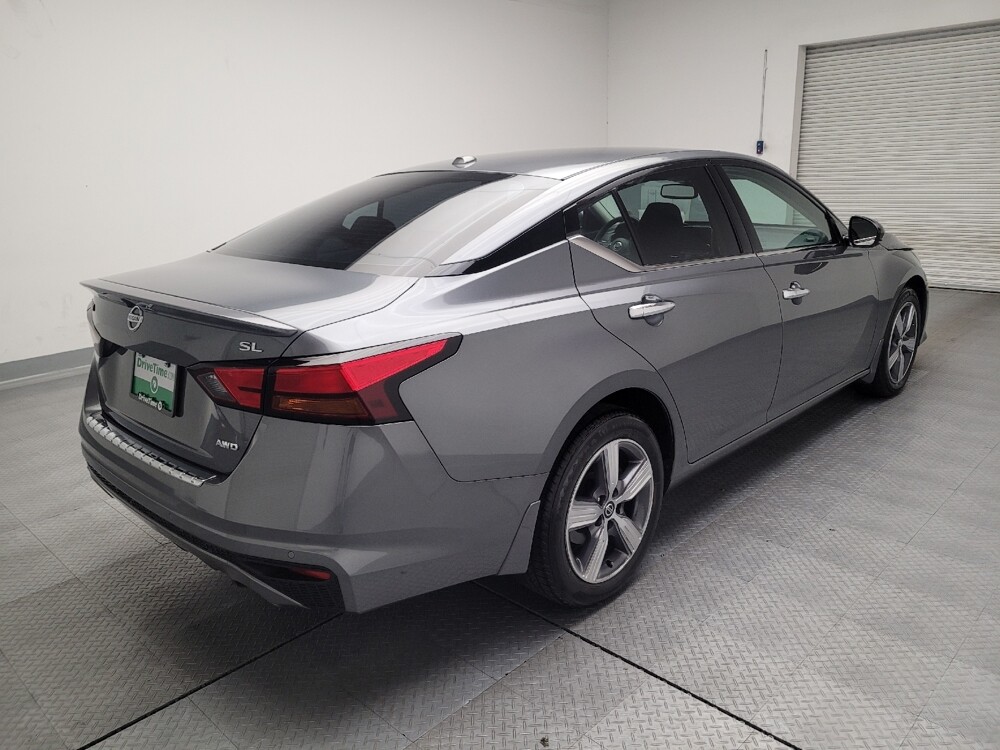 2020 Nissan Altima in Riverside, CA 92504 - 18064759 9