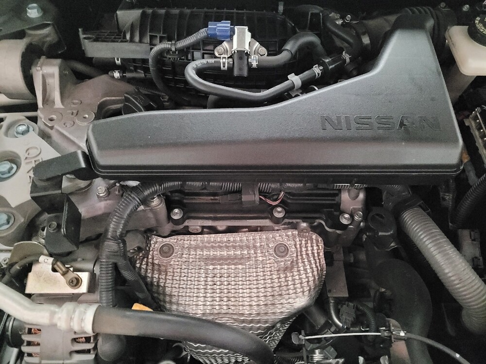 2017 Nissan Rogue in Riverside, CA 92504 - 18064763 30