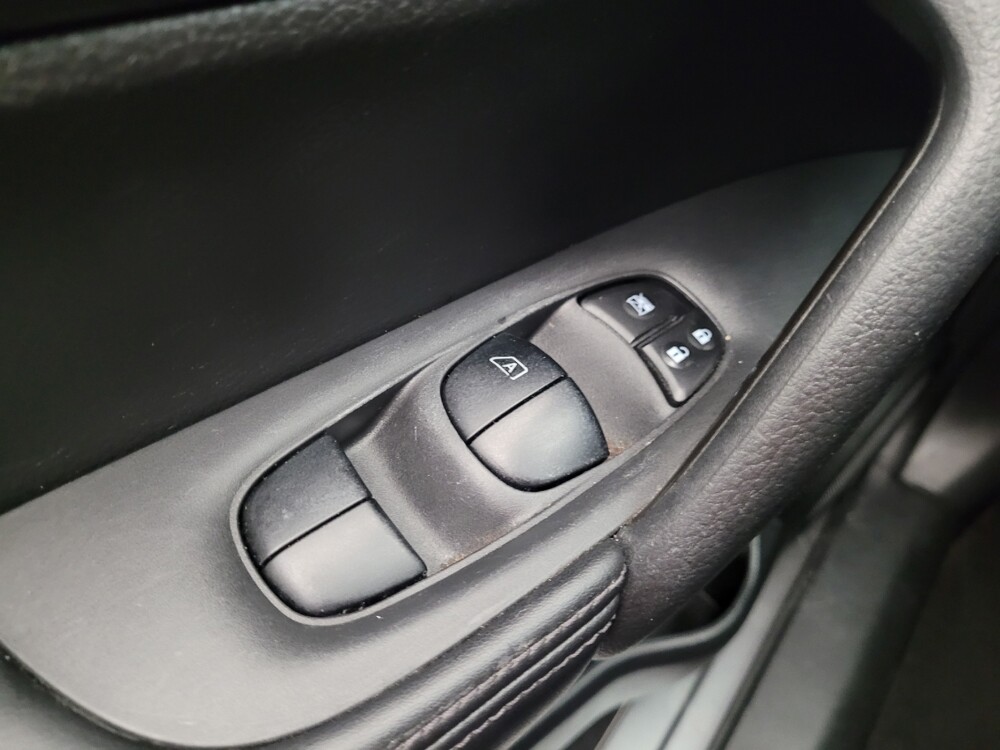 2017 Nissan Rogue in Riverside, CA 92504 - 18064763 27