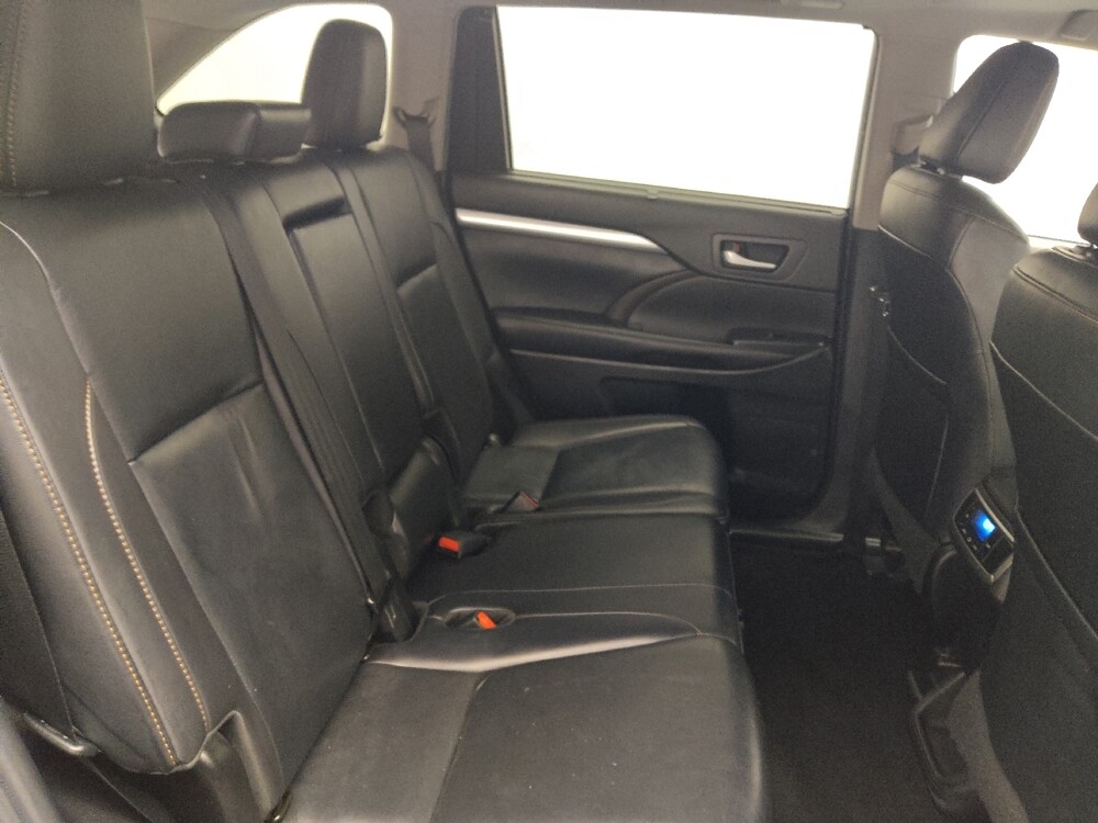 2019 Toyota Highlander in Chattanooga, TN 37421 - 18064787 19