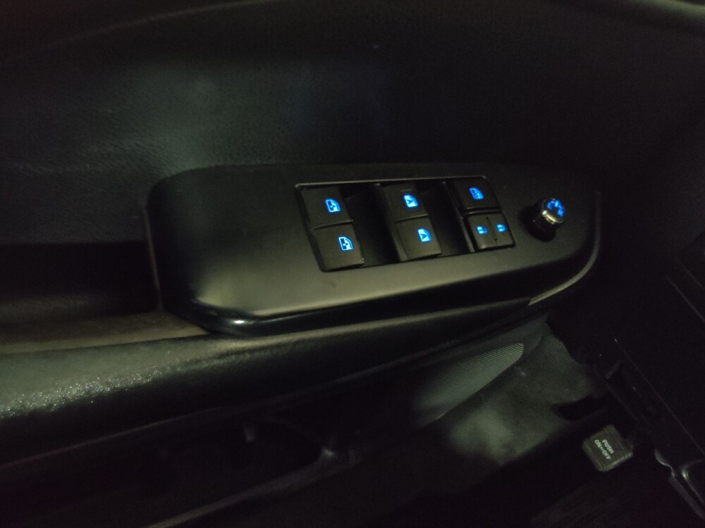 2019 Toyota Highlander in Chattanooga, TN 37421 - 18064787 27