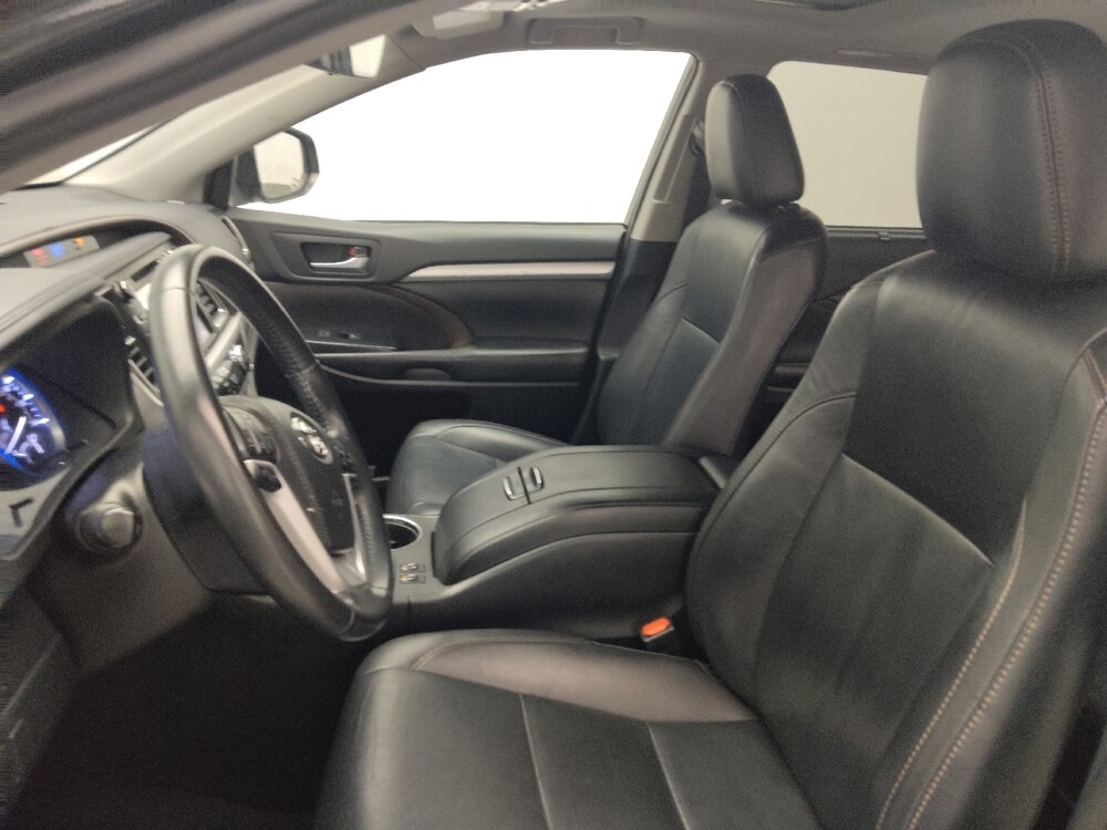 2019 Toyota Highlander in Chattanooga, TN 37421 - 18064787 17