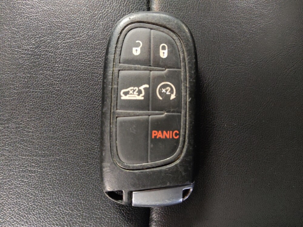 2019 Jeep Cherokee in Corpus Christi, TX 78412 - 18064807 32