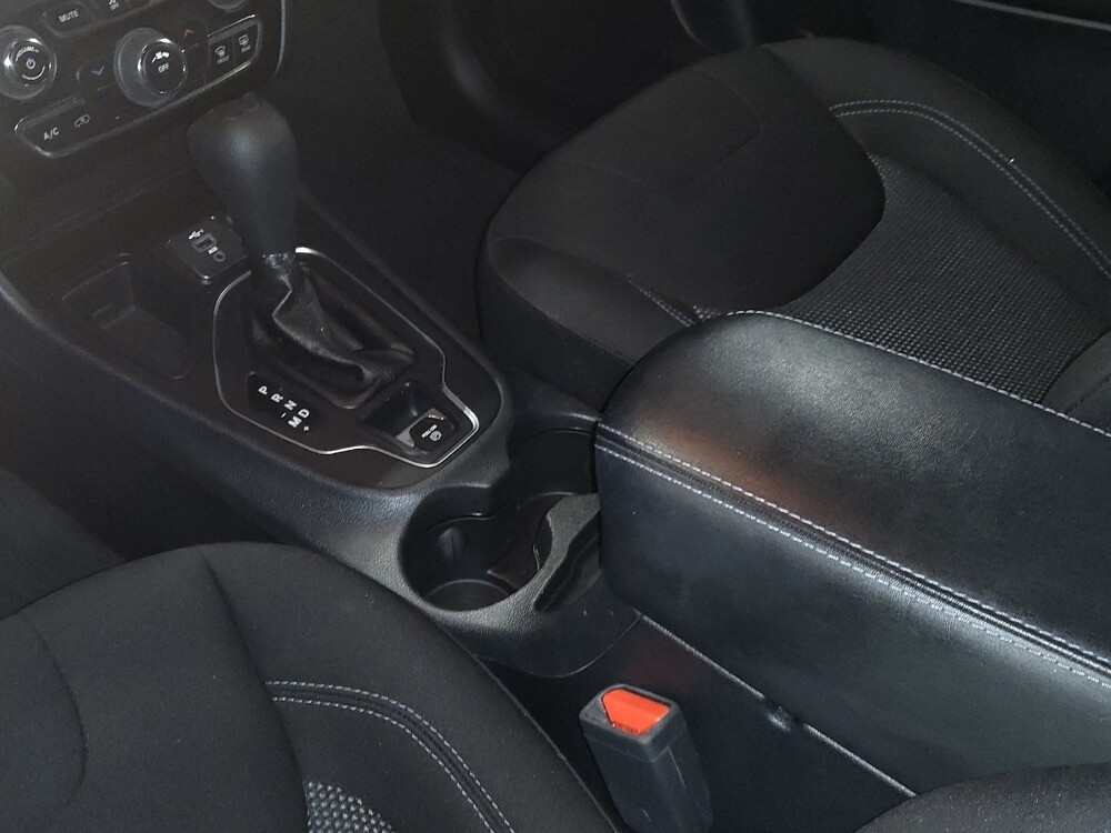 2020 Jeep Cherokee in Kissimmee, FL 34744 - 18064844 26