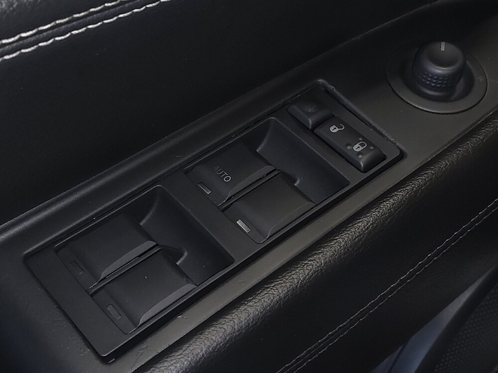 2017 Jeep Compass in Gainesville, FL 32609 - 18064845 27