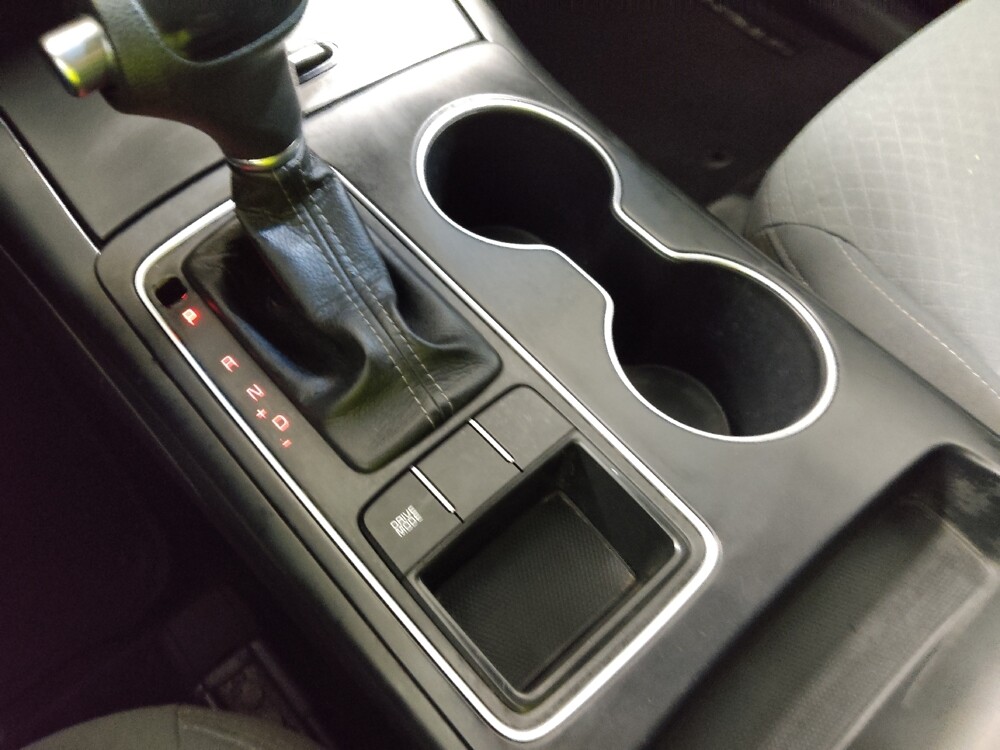 2016 Kia Sorento in Columbus, OH 43228 - 18064910 26