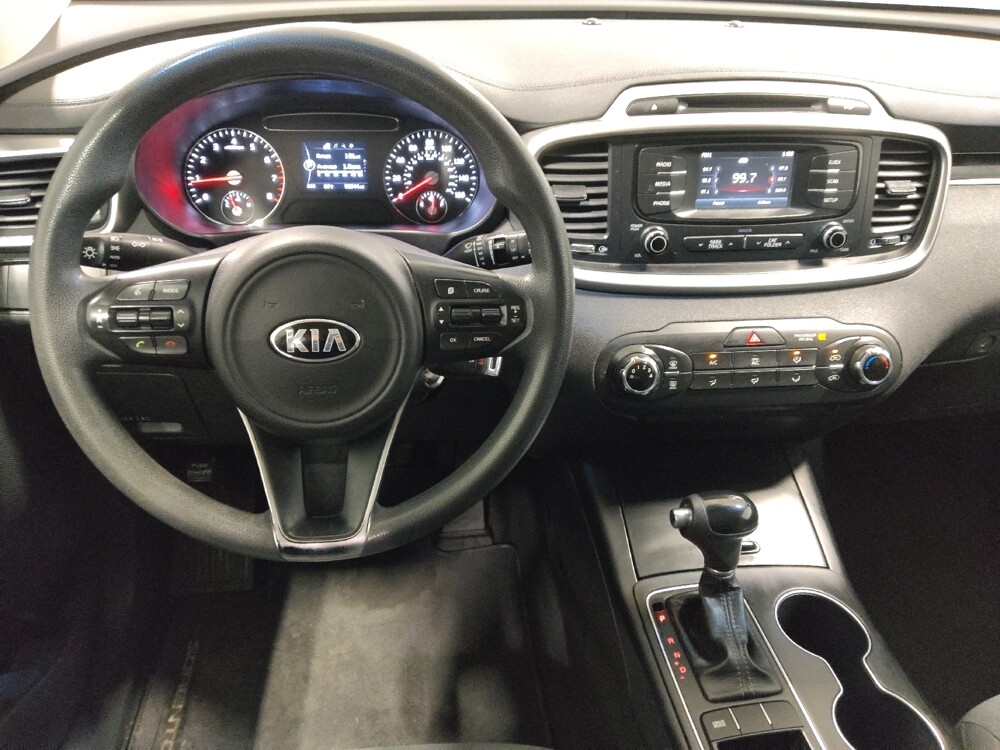 2016 Kia Sorento in Columbus, OH 43228 - 18064910 22