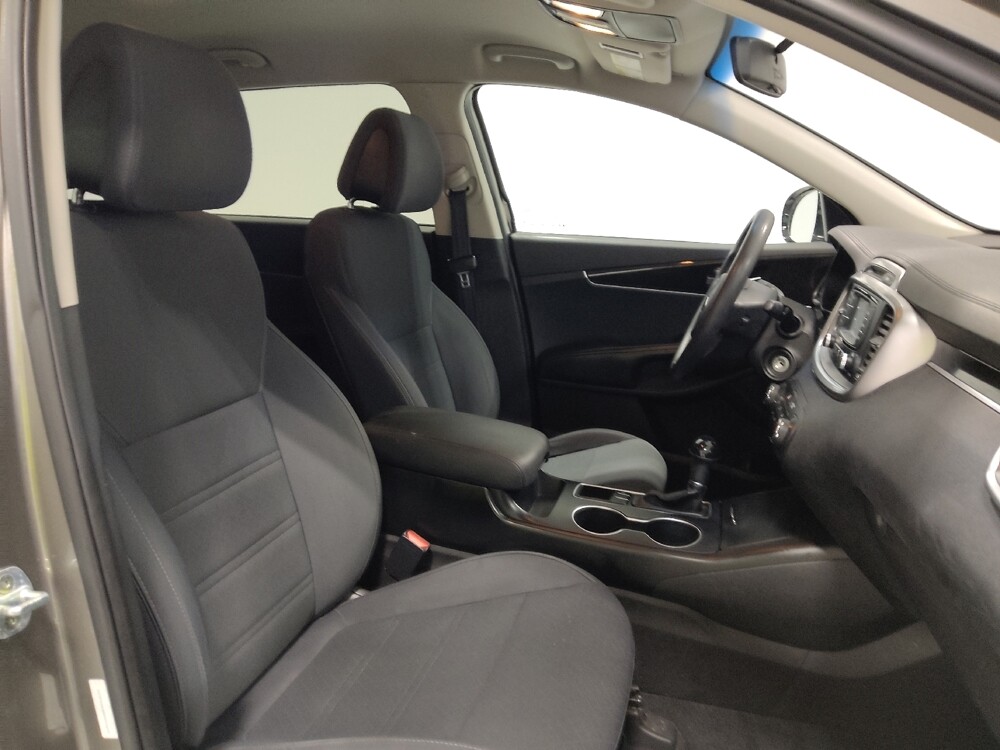2016 Kia Sorento in Columbus, OH 43228 - 18064910 21
