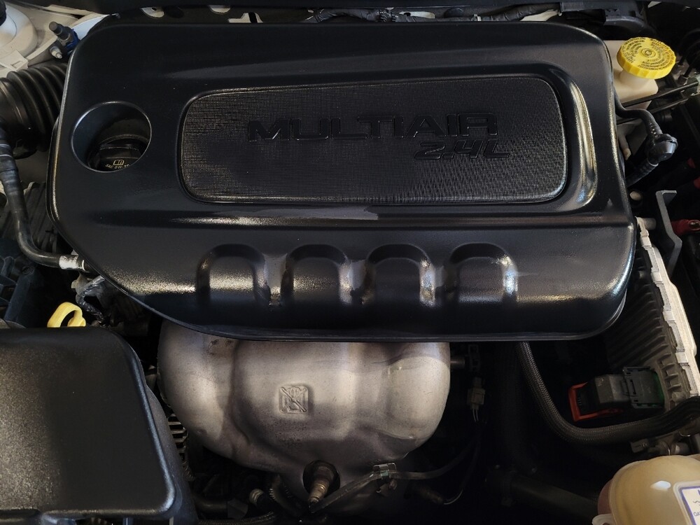 2019 Jeep Cherokee in Miami, FL 33157 - 18064982 30