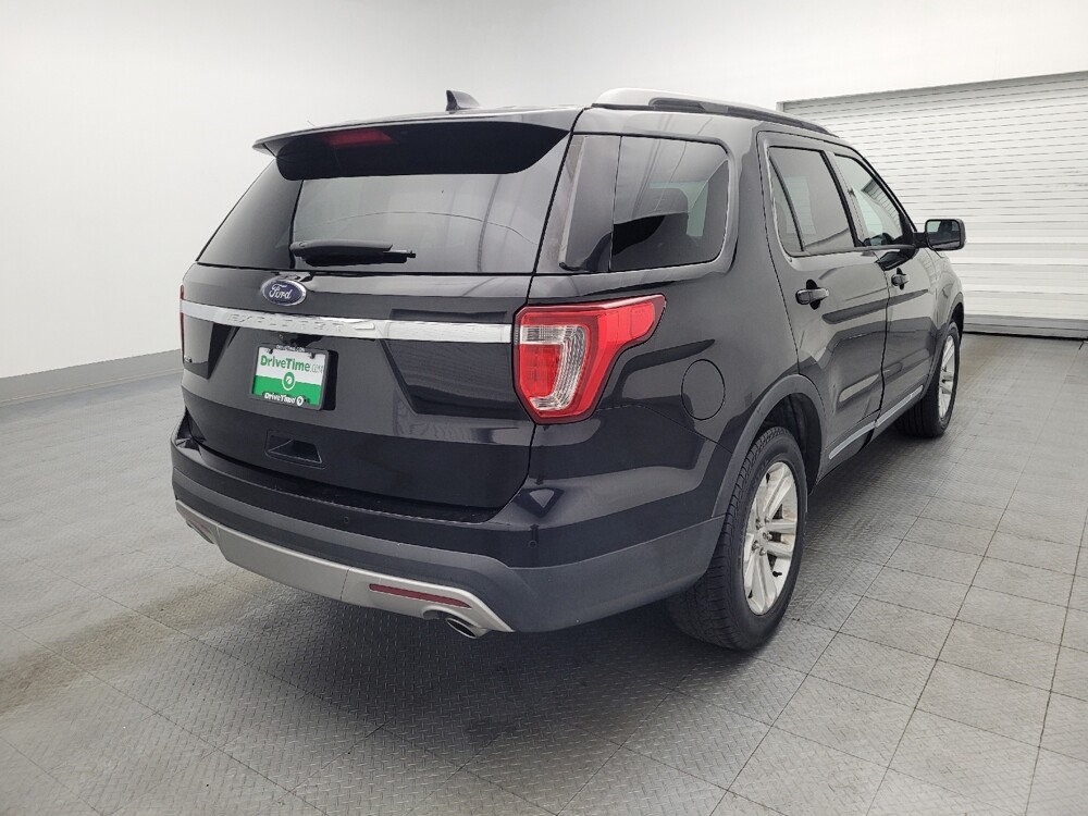 2017 Ford Explorer in Gainesville, FL 32609 - 18065012 9
