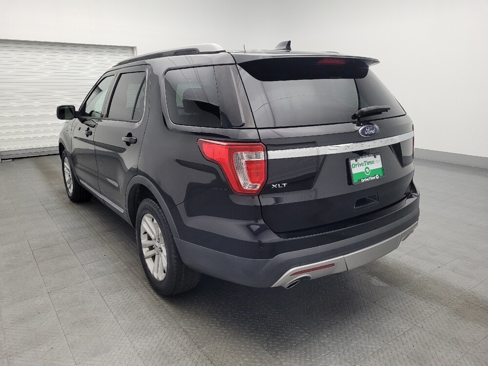 2017 Ford Explorer in Gainesville, FL 32609 - 18065012 5