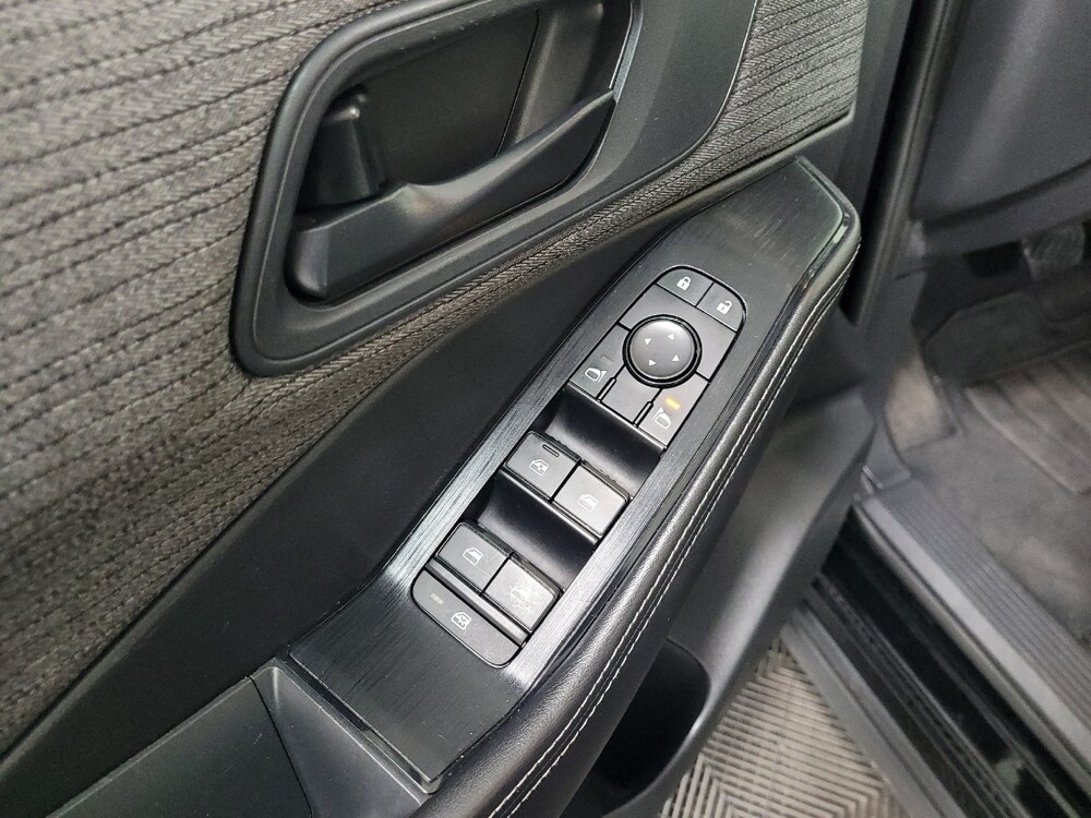 2021 Nissan Rogue in Pittsburgh, PA 15237 - 18065082 27