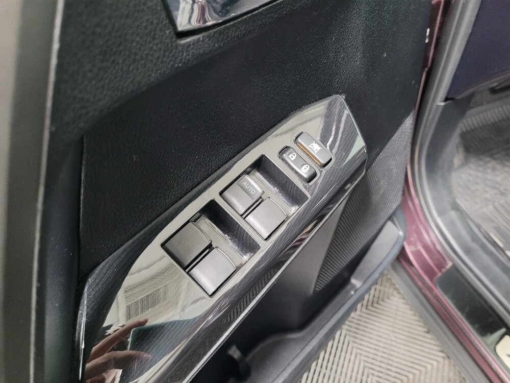 2017 Toyota RAV4 in Pittsburgh, PA 15237 - 18065087 27