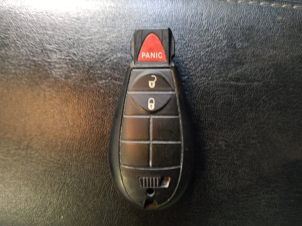 2020 Jeep Cherokee in Charlotte, NC 28213 - 18065098 32