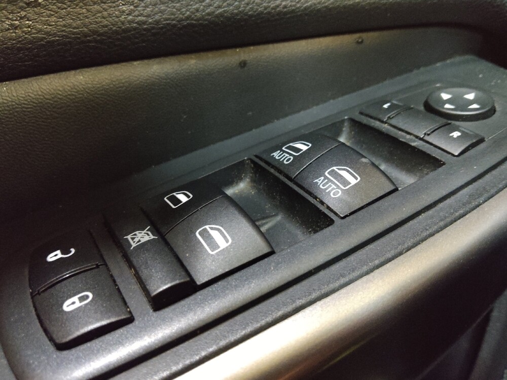 2020 Jeep Cherokee in Charlotte, NC 28213 - 18065098 27