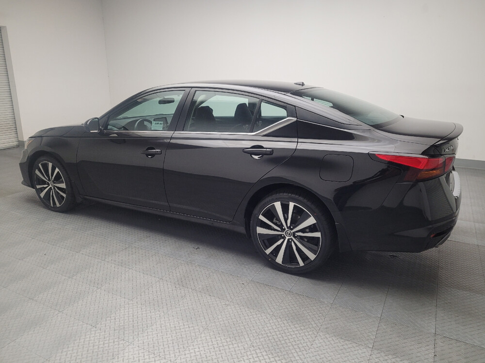 2021 Nissan Altima in Sacramento, CA 95821 - 18065161 3