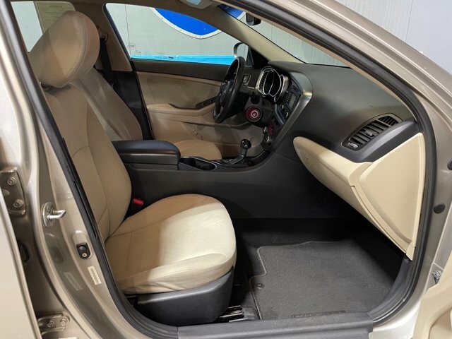 2014 Kia Optima in Conyers, GA 30094 - 18065164 17