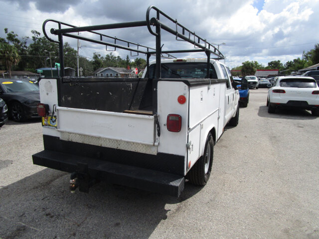 2001 Ford F350 in Tampa, FL 33604-6914 - 18065175 20
