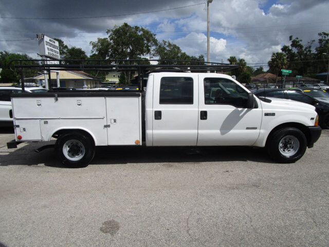2001 Ford F350 in Tampa, FL 33604-6914 - 18065175 24