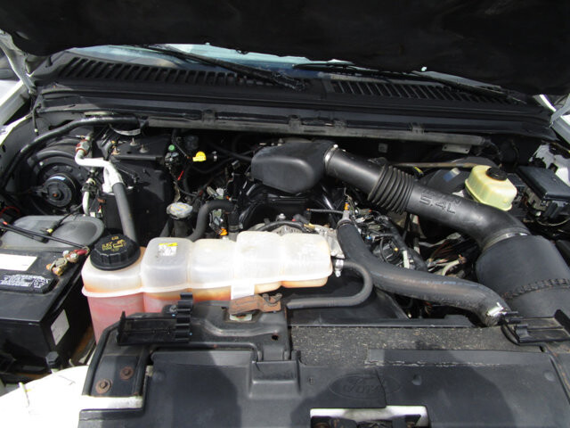 2001 Ford F350 in Tampa, FL 33604-6914 - 18065175 18