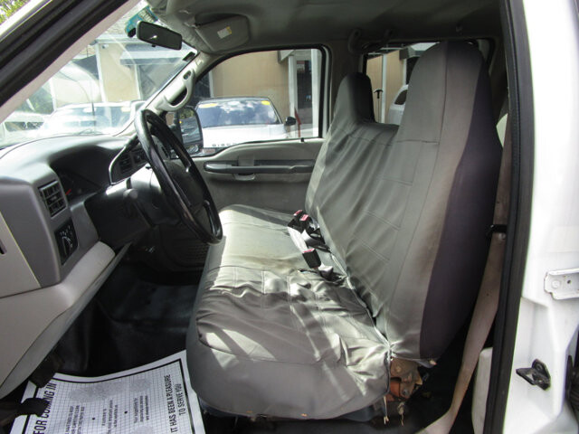 2001 Ford F350 in Tampa, FL 33604-6914 - 18065175 7