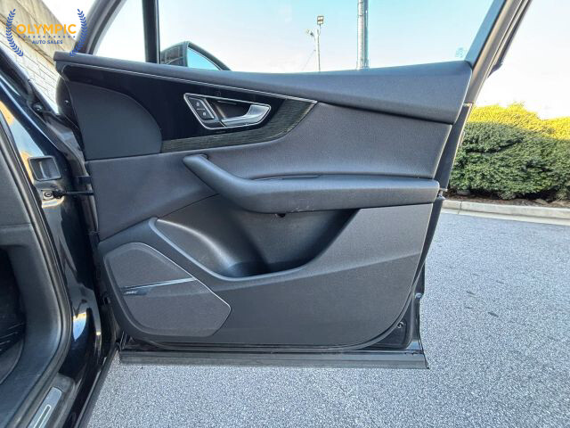 2018 Audi Q7 in Decatur, GA 30032 - 18065195 48
