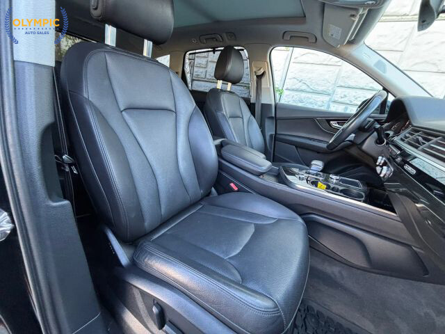 2018 Audi Q7 in Decatur, GA 30032 - 18065195 41