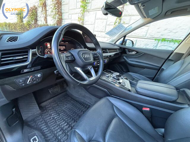 2018 Audi Q7 in Decatur, GA 30032 - 18065195 17